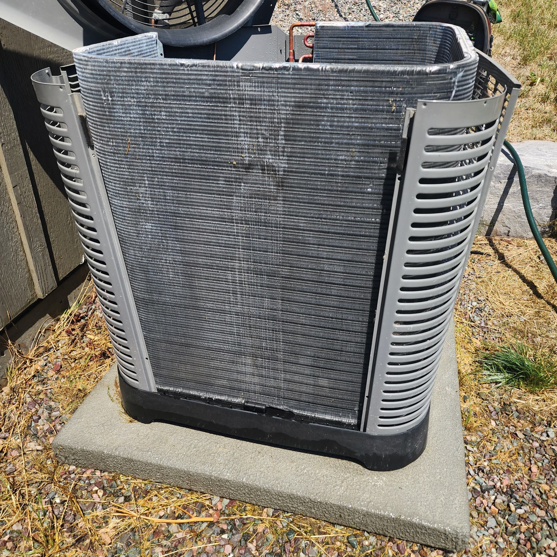 Gallery photos for Dirty Coil and Low Refrigerant Were Killing This AC: Image #5
